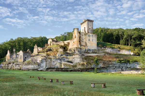 Châteaux, abbayes et prieurés